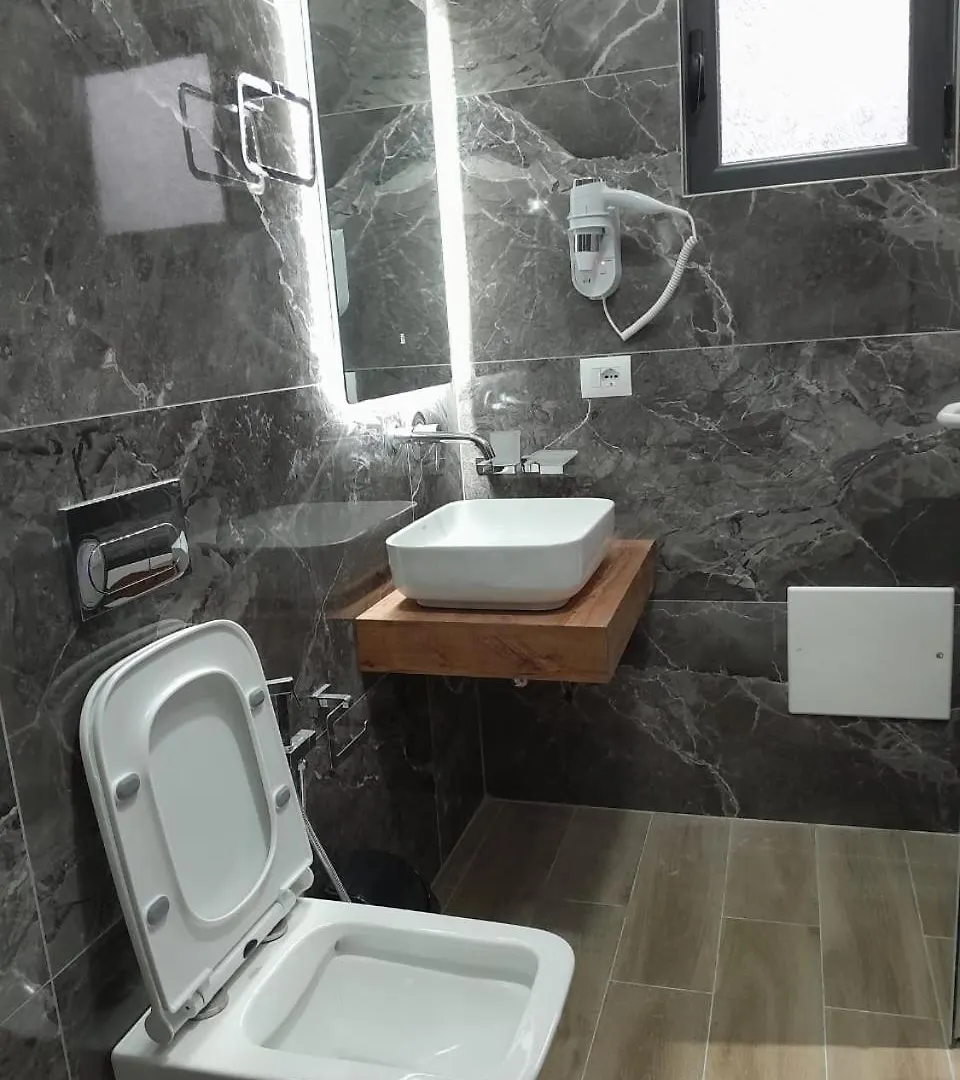 Vila Lida Sarandë